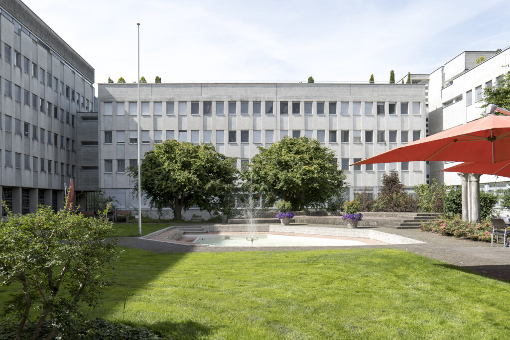 Artikel: Im Kleiner-Werden wachsen